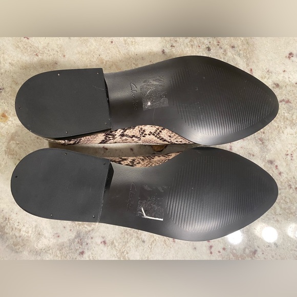 Flats - Picture 2 of 3